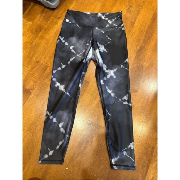 Woman’s new without tags east west company workout pants tie-dye like design siz - Picture 1 of 5